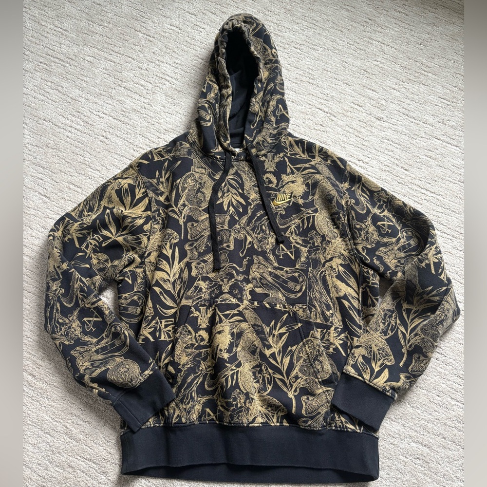 Nike Men’s printed hoodie